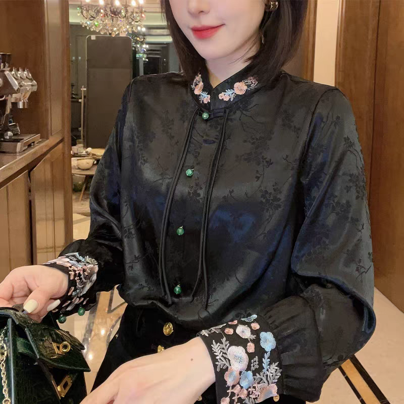 新中式暗纹提花立领刺绣衬衫